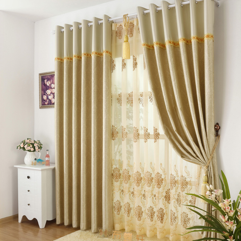 Different Designs and Colors of Curtains